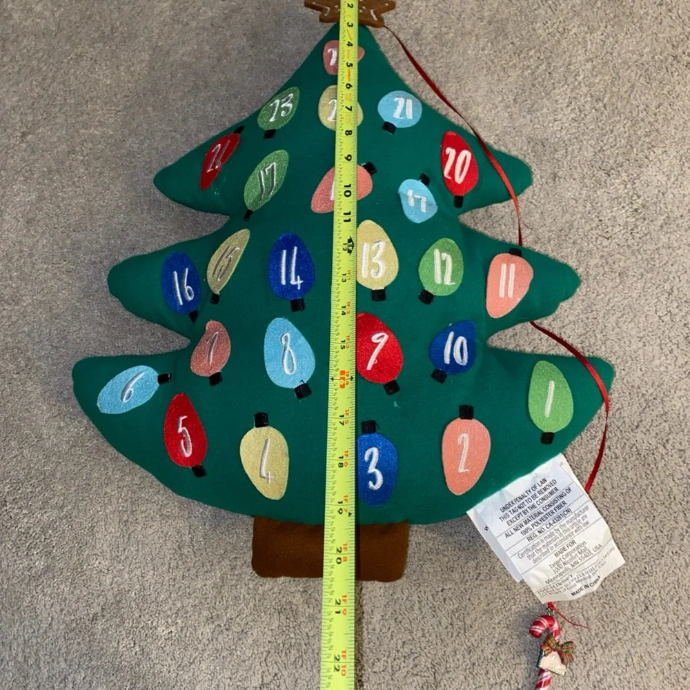 Christmas Tree Shape Advent Countdown‎ Calendar Throw Pillow 21.5” New